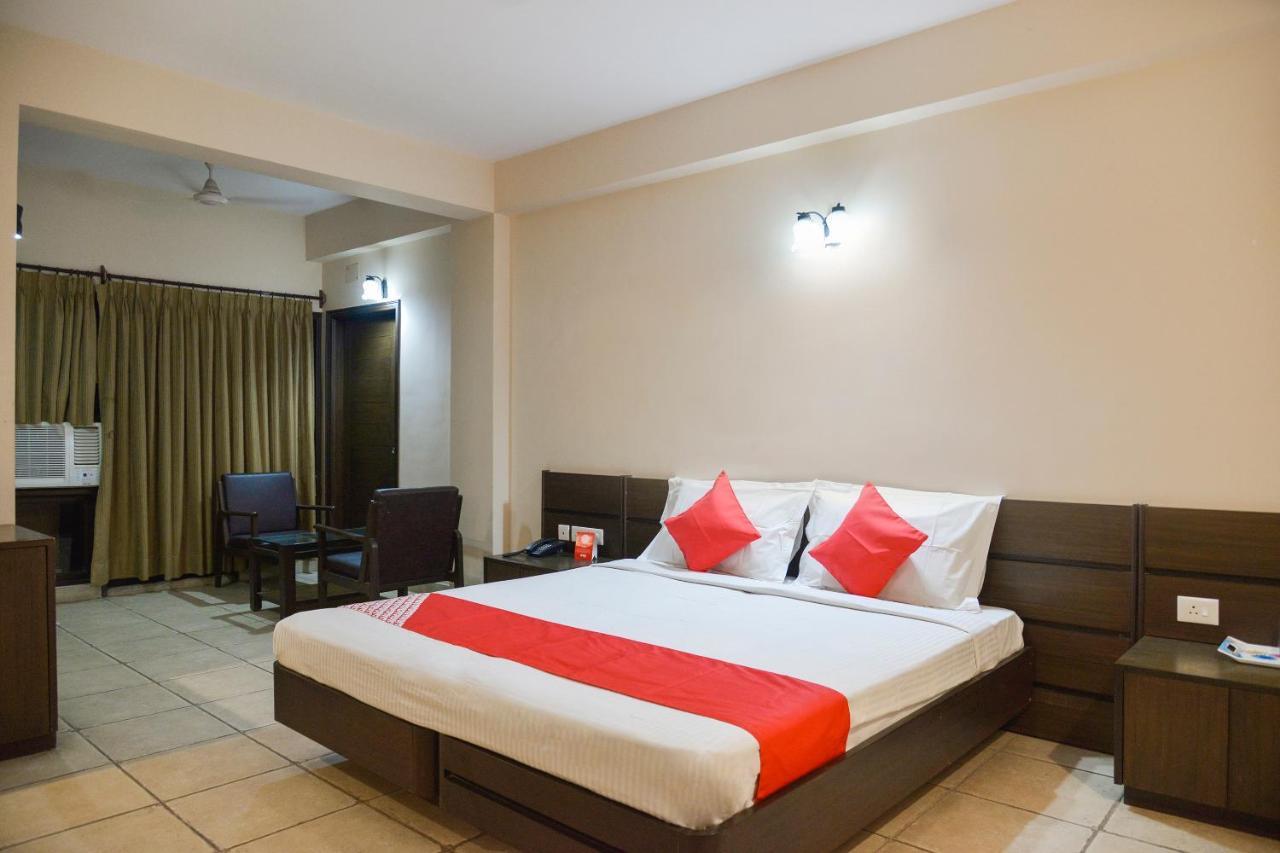 ماندارموني Oyo 15149 Hotel Ajoy Minar المظهر الخارجي الصورة